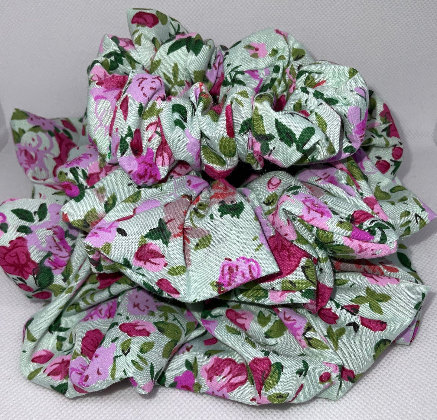 The Green Meadow Hair Scrunchies 💗
