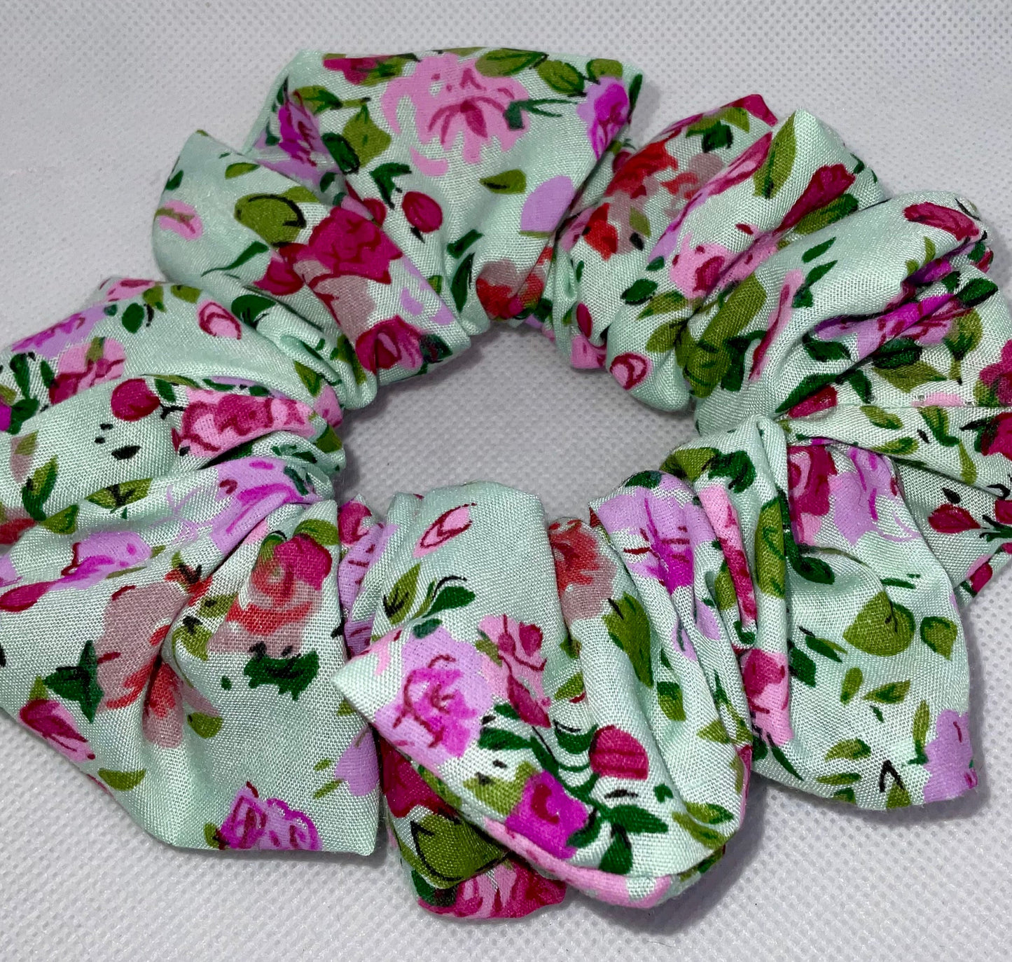 The Green Meadow Hair Scrunchies 💗