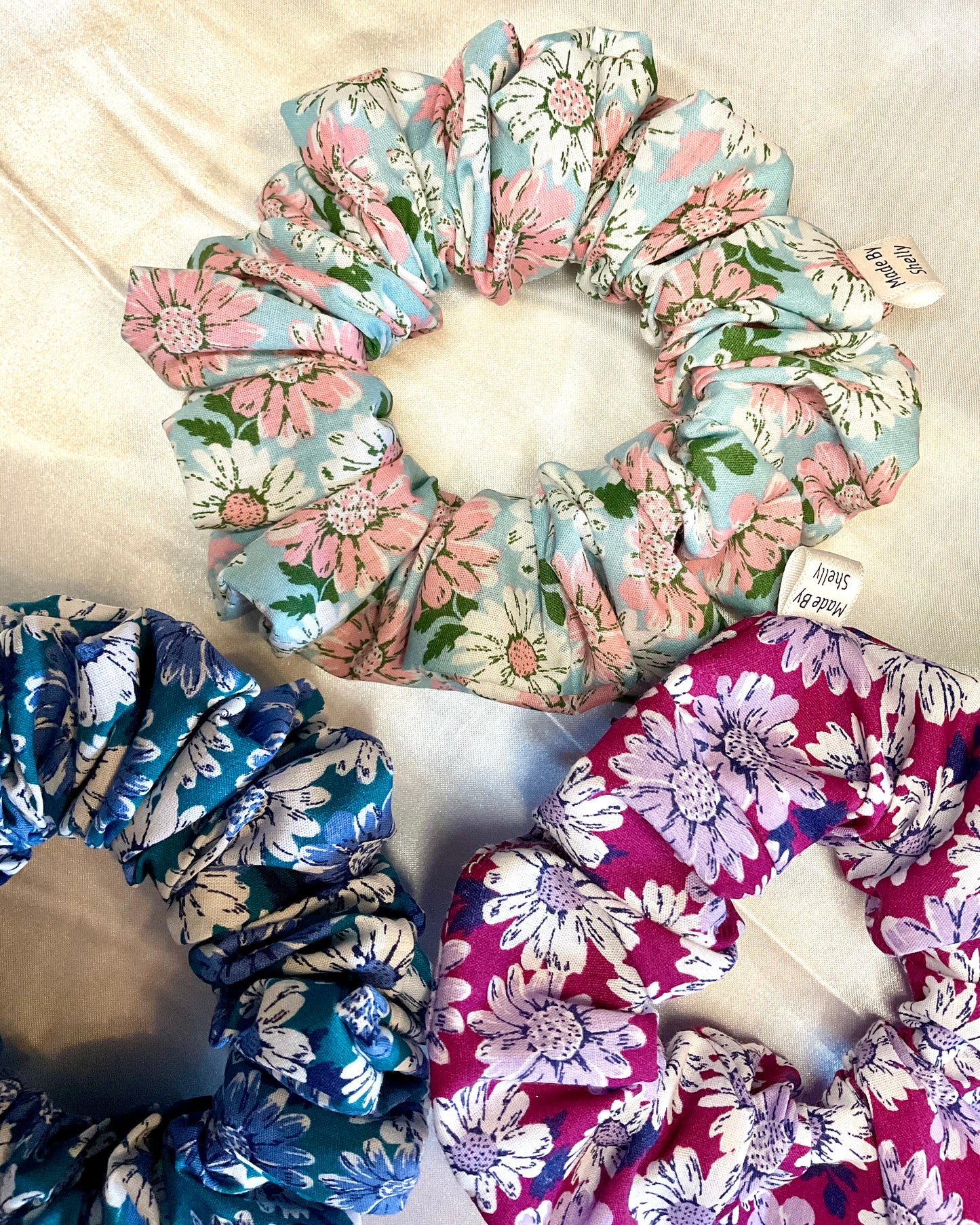 Daisy Hair Scrunchie