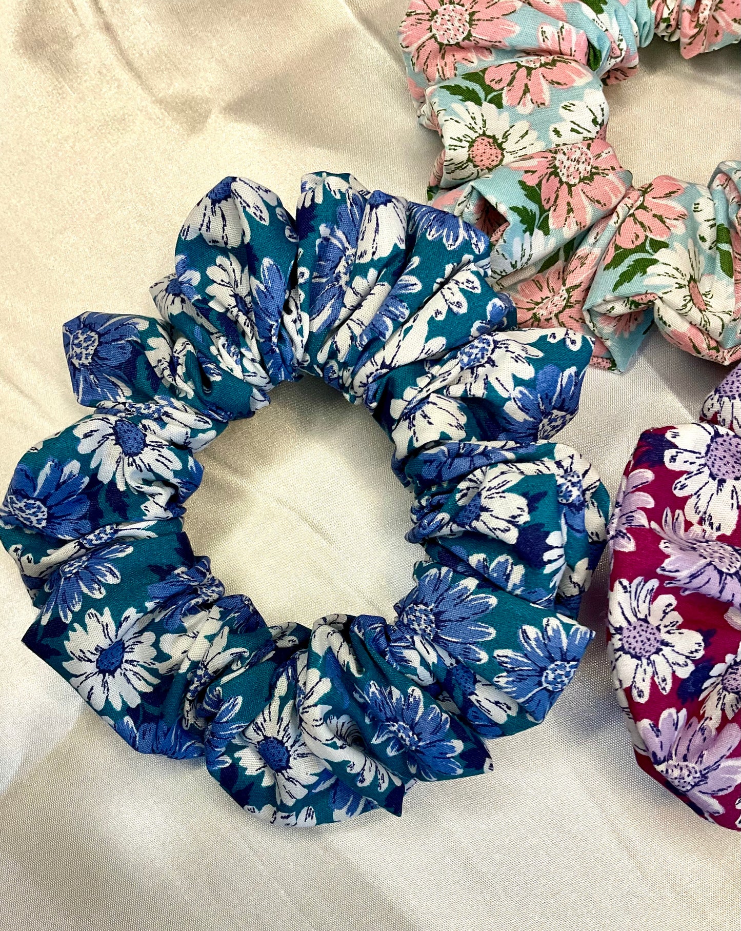 Daisy Hair Scrunchie